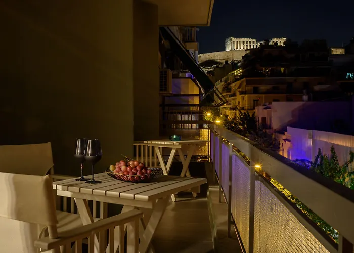 Acropolis Grand Apartment
